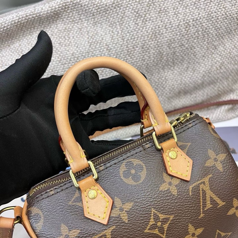 LV老花speedy nano枕頭包波士頓包-4