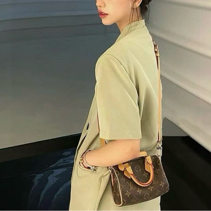 LV老花speedy nano枕頭包波士頓包-9