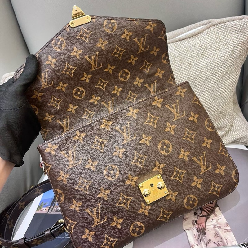 Lv metis 老花 郵差包-7