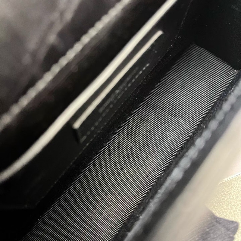 聖羅蘭YSL鰐魚壓紋中號黑銀流蘇 Kate-7