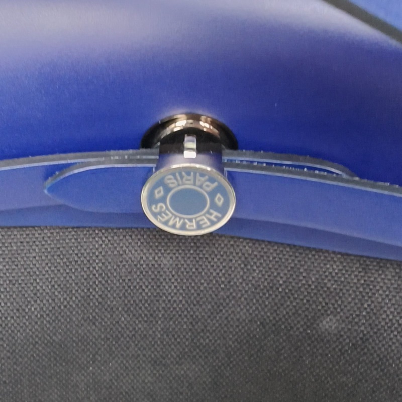 HERMES Herbag31黑色拼73寶石藍帆布/牛皮U刻銀扣肩背包-4