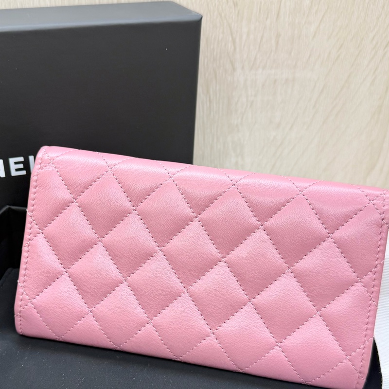 CHANEL✨粉羊皮銀彗星雙C下蓋中夾AP3727-11