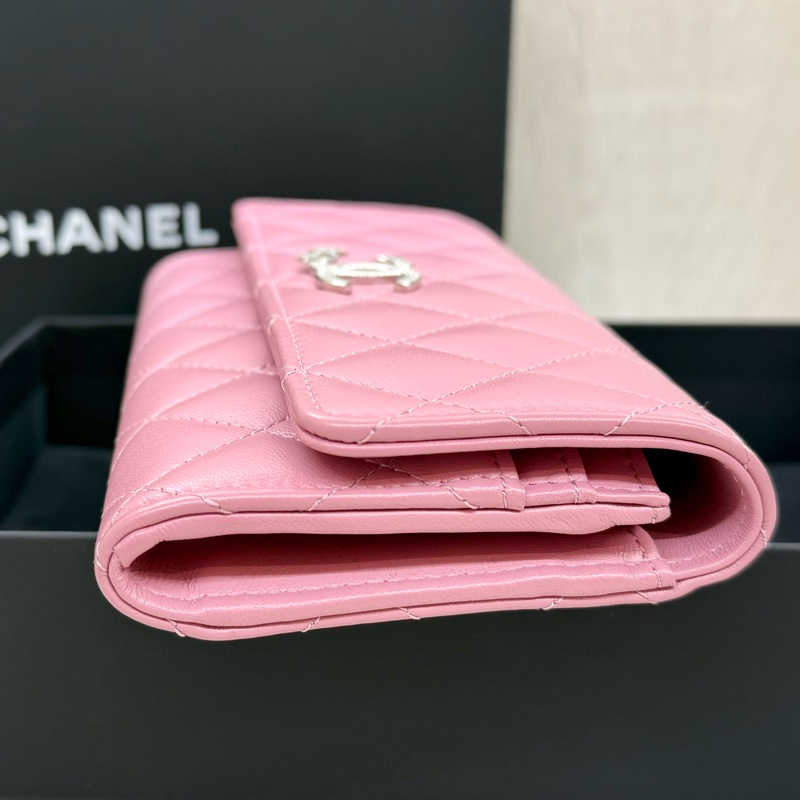 CHANEL✨粉羊皮銀彗星雙C下蓋中夾AP3727-13