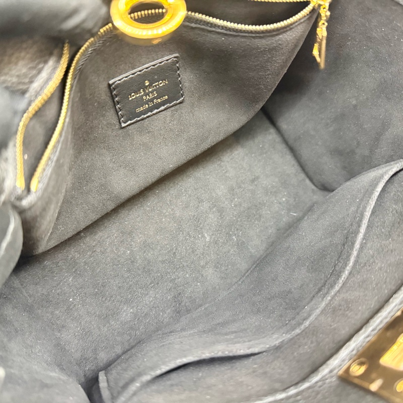 LV最超值☀️黑牛皮On My Side PM/M21546（專153000）-9