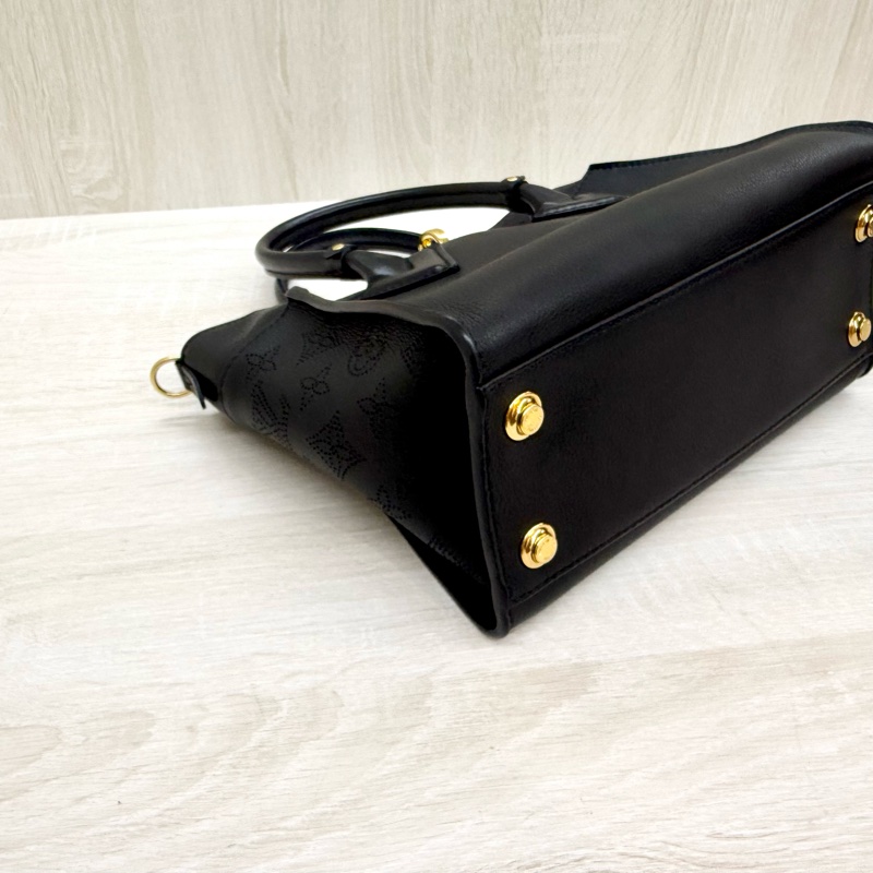 LV最超值☀️黑牛皮On My Side PM/M21546（專153000）-10