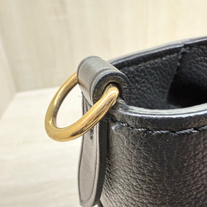 LV最超值☀️黑牛皮On My Side PM/M21546（專153000）-21