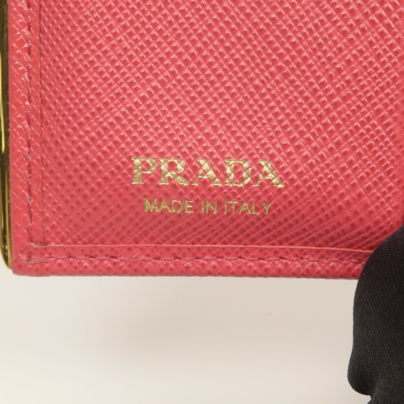 PRADA Saffianop皮革Wallet金扣錢包-12