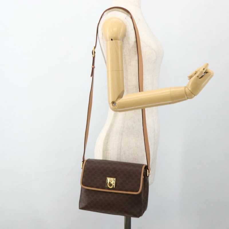 【日本直送】CELINE Macadam帆布肩背包 PVC皮革 棕色 金色 正品 am10946V-22