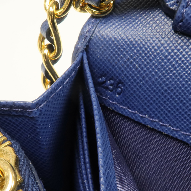 PRADA Saffiano皮革Wallet On Chain金扣鏈帶肩背袋-12