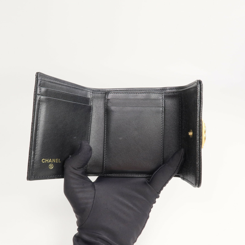 CHANEL 牛皮皮革Wallet金扣錢包-11