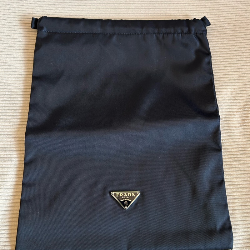 Prada 深藍色束口萬用袋-2