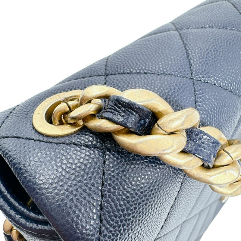 香奈兒鏈單背包，絎縫，霧面魚子醬紋皮革，AS1977，海軍藍-10