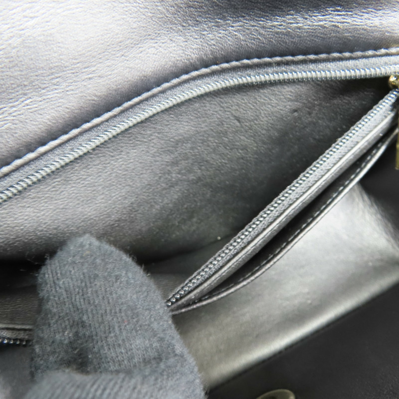 黑色羊皮 Mini 經典手把 口蓋 鍊帶 肩背包 AS2431【CHANEL 香奈兒】 AS2431-6