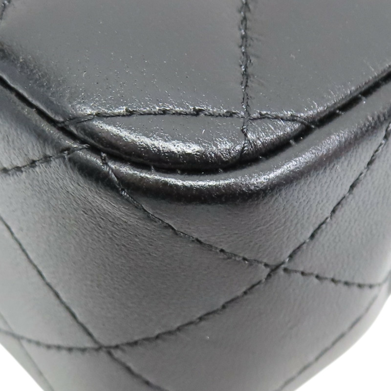 黑色羊皮 Mini 經典手把 口蓋 鍊帶 肩背包 AS2431【CHANEL 香奈兒】 AS2431-13