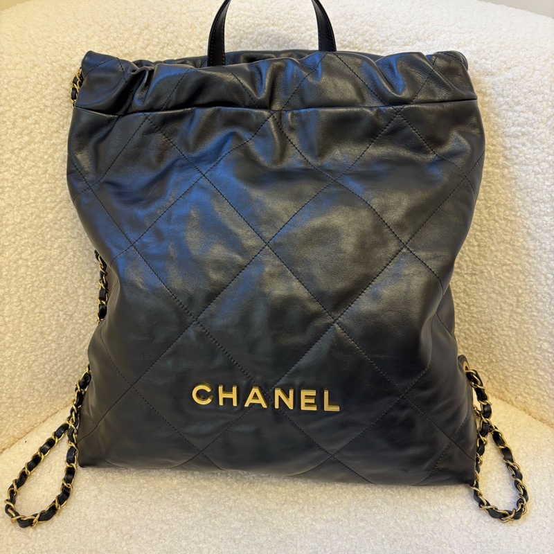 CHANEL 香奈兒 22Bag 23S 字母徽標菱格紋鏈條 皮穿鏈 亮面小牛皮拼金色金屬 背包-10