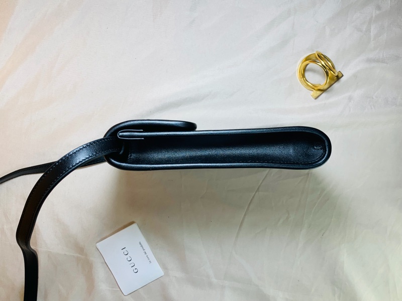 ✨近新閒置 Gucci 古馳 新款大老花牛皮壓紋手機包 肩背包 斜背包-6