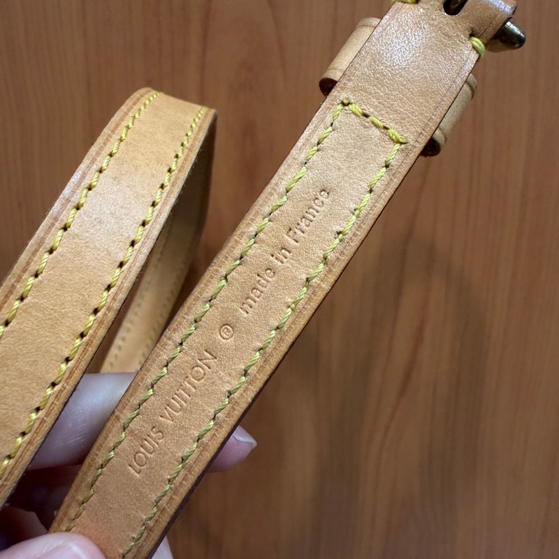 LV 本染皮可調節背帶-11