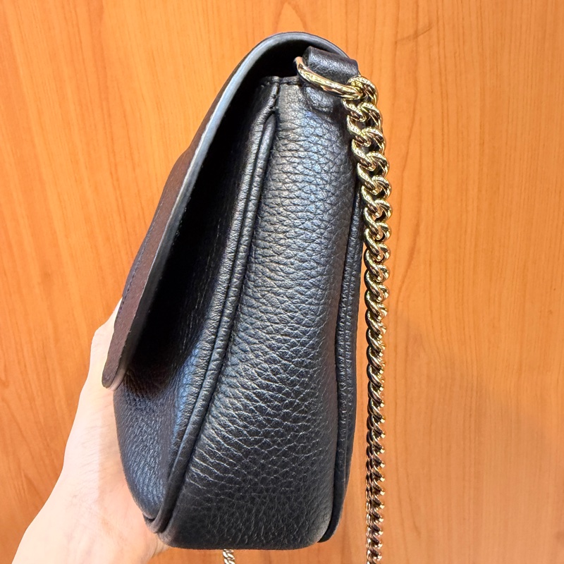 Gucci 黑牛皮淡金釦Soho流蘇下蓋斜背包-2