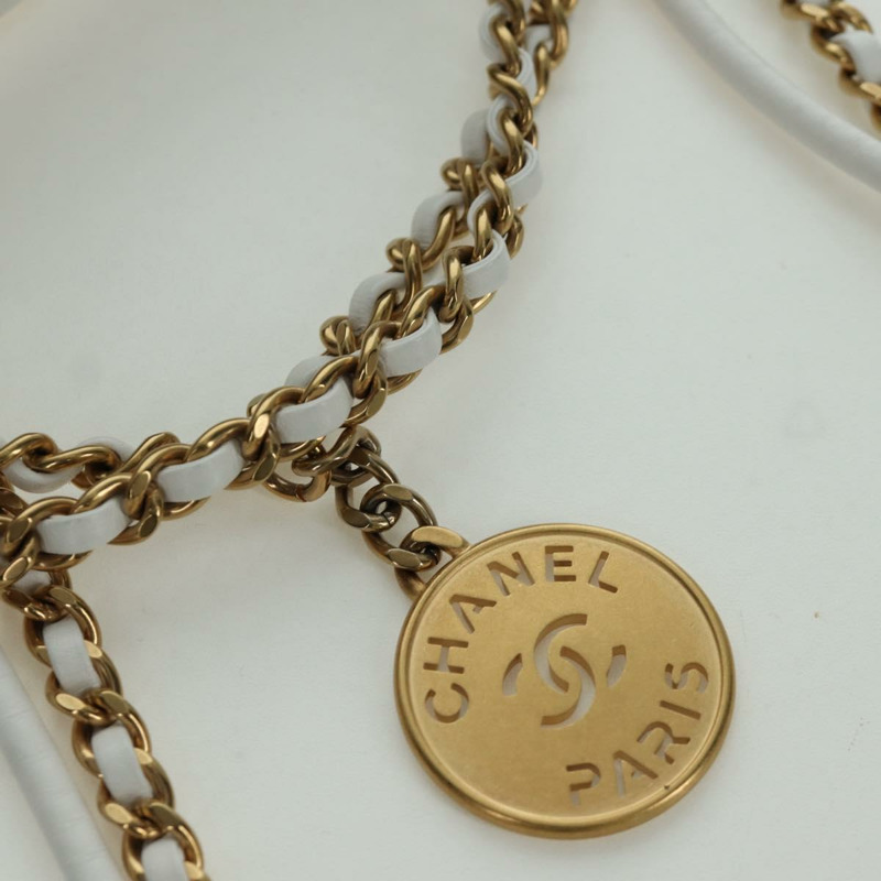 【日本直送】香奈兒 (CHANEL) Matelasse 鏈條肩背包，小牛皮材質，白色，金色 CC 標誌，貨號 BA11027SAM-6