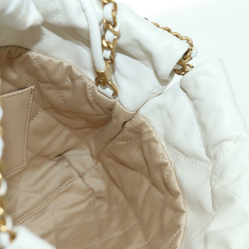 【日本直送】香奈兒 (CHANEL) Matelasse 鏈條肩背包，小牛皮材質，白色，金色 CC 標誌，貨號 BA11027SAM-19