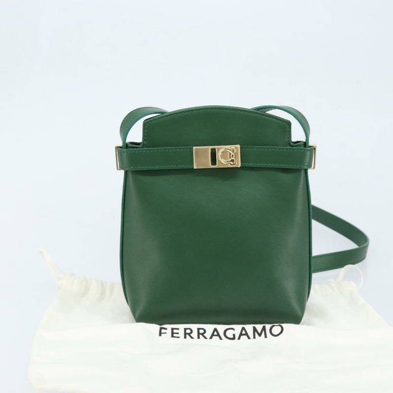 【日本直送】Salvatore Ferragamo Gancini 單肩包 皮革 綠色 金色 正品 ARZ415V-22
