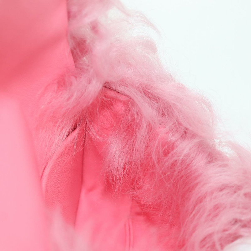 【日本直送】香奈兒粉紅銀色雙C標誌毛絨手拿包 ARZ032SAM-19