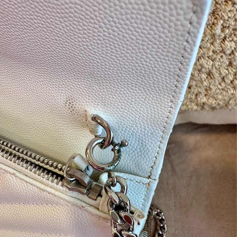 YSL聖羅蘭/白色銀釦WOC經典山形紋鏈帶信封包肩背包-11