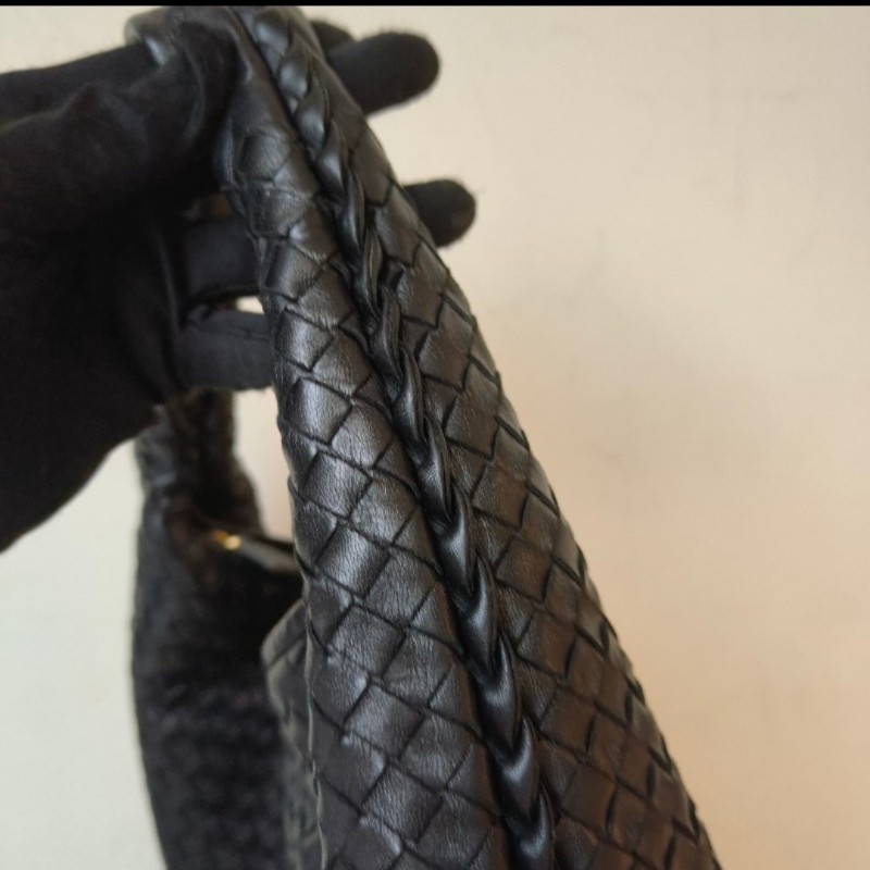 【8成新】㊣✨Bottega Veneta ✨寶緹嘉 BV Hop Bag 羊皮 黑色 編織 肩背包 腋下包 月牙包/二手樹屋🌳-15