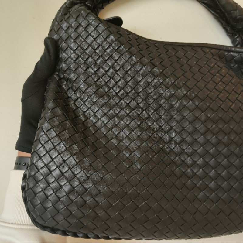 【8成新】㊣✨Bottega Veneta ✨寶緹嘉 BV Hop Bag 羊皮 黑色 編織 肩背包 腋下包 月牙包/二手樹屋🌳-18