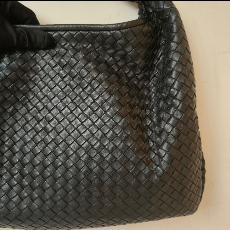 【8成新】㊣✨Bottega Veneta ✨寶緹嘉 BV Hop Bag 羊皮 黑色 編織 肩背包 腋下包 月牙包/二手樹屋🌳-19