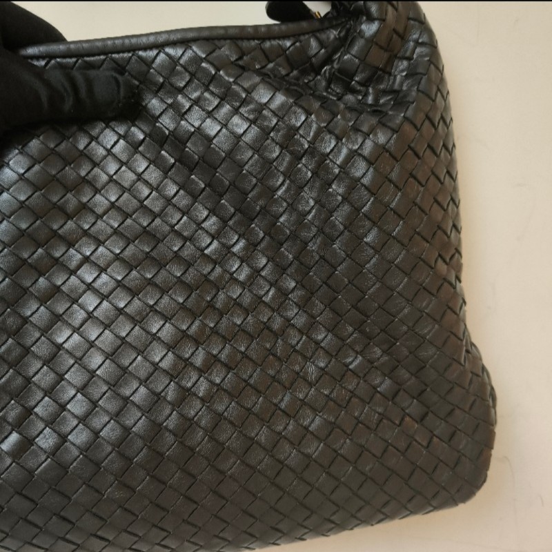 【8成新】㊣✨Bottega Veneta ✨寶緹嘉 BV Hop Bag 羊皮 黑色 編織 肩背包 腋下包 月牙包/二手樹屋🌳-24