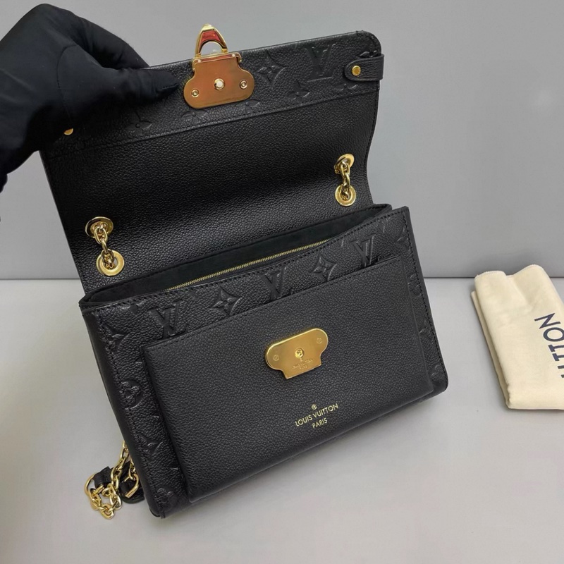 LV路易威登Vavin小號黑色全皮壓紋單肩斜挎包-6