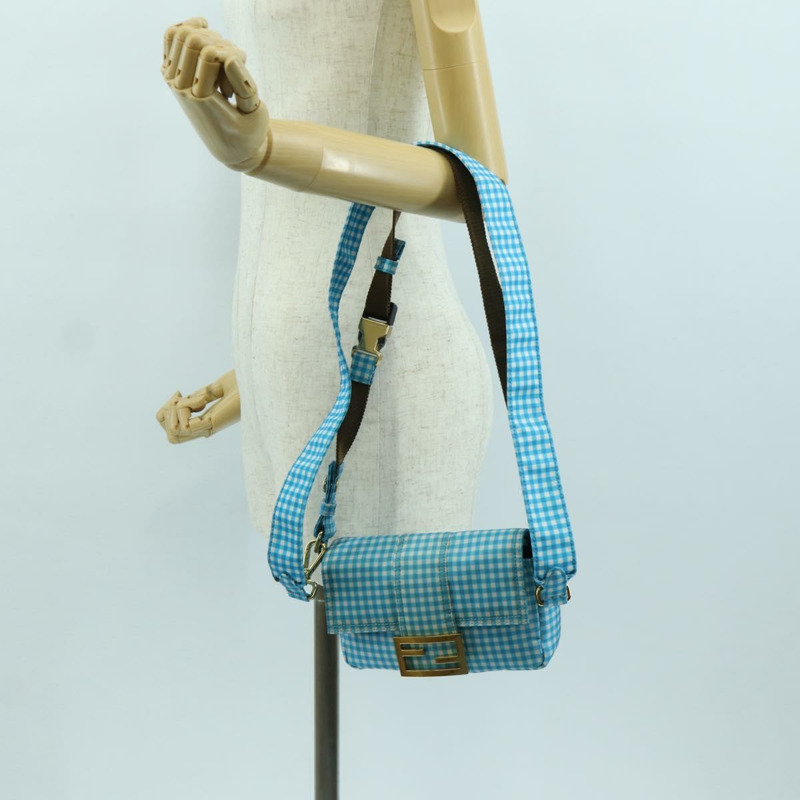 【日本直送】FENDI Mamma Baguette 肩背包 尼龍材質 兩用 淺藍色 金色 正品 171465M-27