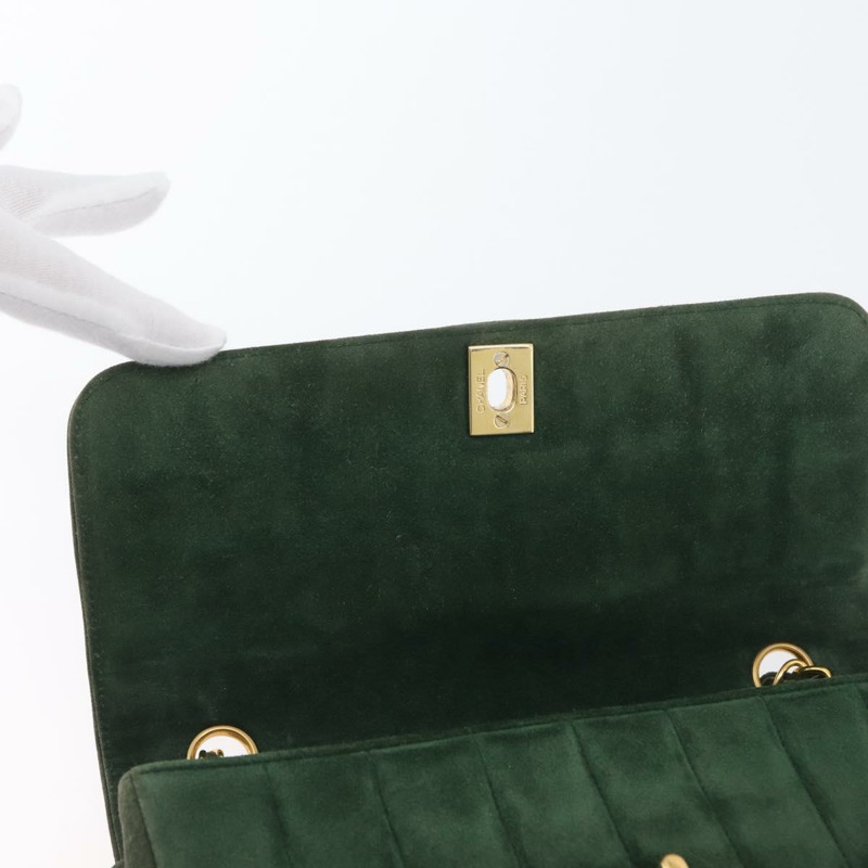 【日本直送】香奈兒 Mademoiselle 鏈條肩背包，絨面革材質，綠色金色雙C標誌，正品 BSZ035SAV-15