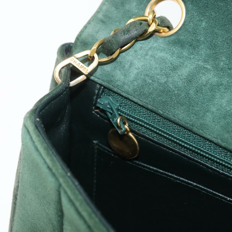 【日本直送】香奈兒 Mademoiselle 鏈條肩背包，絨面革材質，綠色金色雙C標誌，正品 BSZ035SAV-22