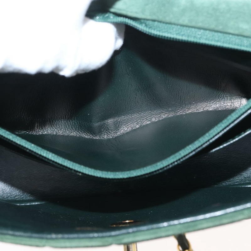 【日本直送】香奈兒 Mademoiselle 鏈條肩背包，絨面革材質，綠色金色雙C標誌，正品 BSZ035SAV-23