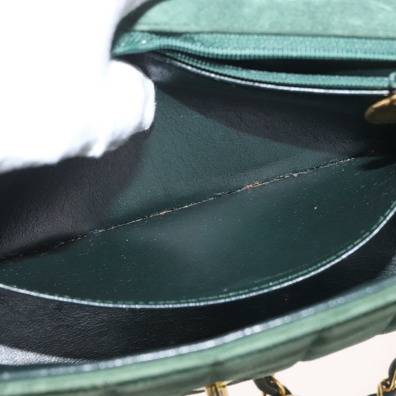 【日本直送】香奈兒 Mademoiselle 鏈條肩背包，絨面革材質，綠色金色雙C標誌，正品 BSZ035SAV-24