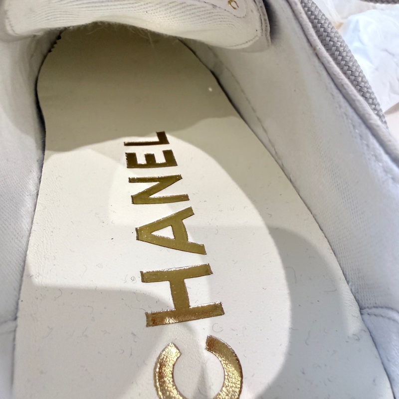 Chanel✨2025P 油蠟牛皮暗紋logo厚底餅乾鞋大頭鞋 #38-22