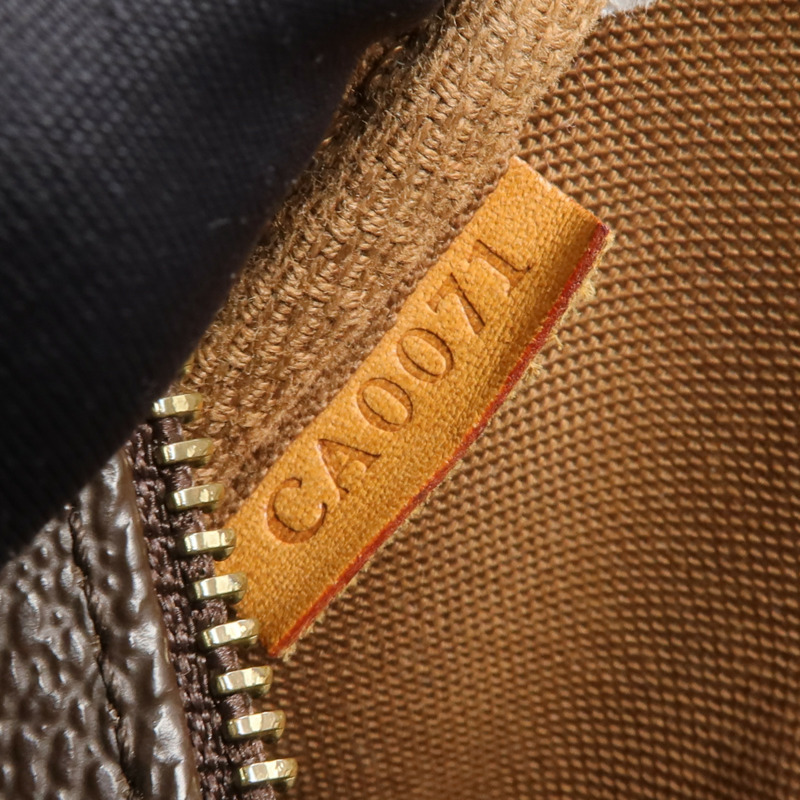 LOUIS VUITTON Monogram Pochette Accessoires金扣手挽袋棕色-9