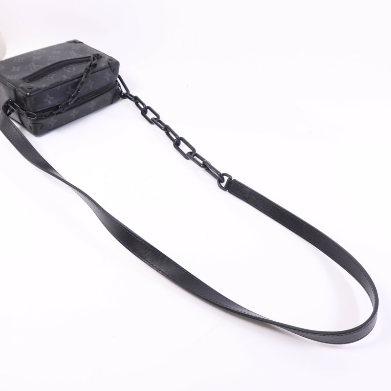 LOUIS VUITTON Monogram Eclipse Mini Soft Trunk肩背袋-8