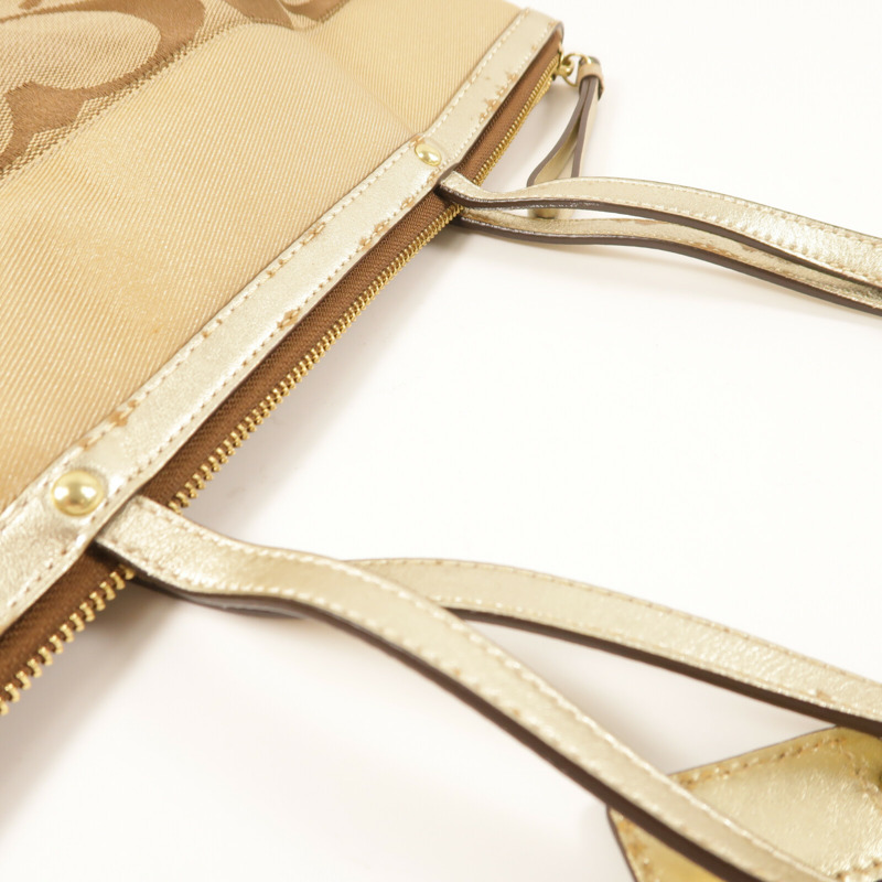 COACH 帆布Hand Bag金扣手挽袋-12