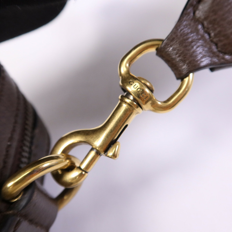 GUCCI 塗層帆布GG Supreme Wristlet Crossbody Bag金扣肩背袋-6