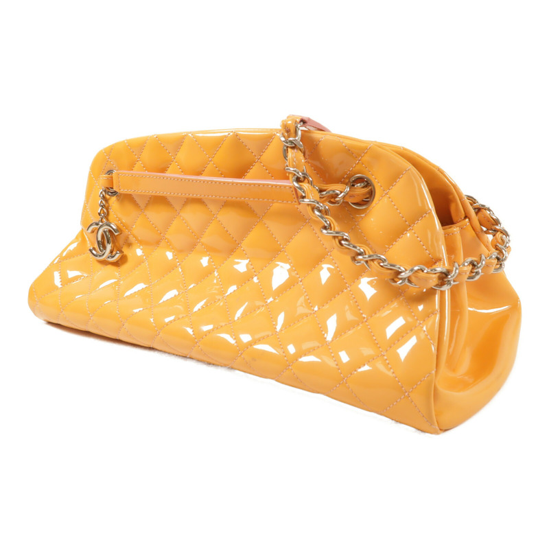 CHANEL 漆皮皮革Chain Shoulder銀扣鏈帶肩背袋-2