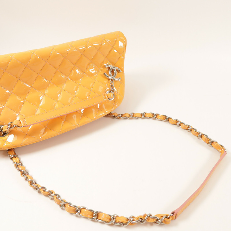 CHANEL 漆皮皮革Chain Shoulder銀扣鏈帶肩背袋-8