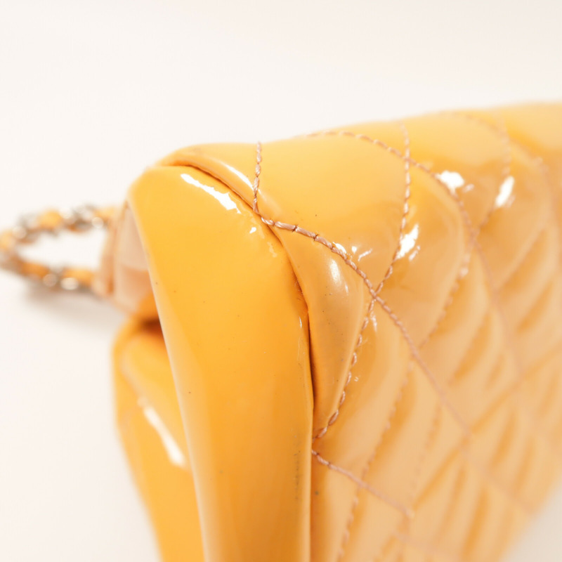 CHANEL 漆皮皮革Chain Shoulder銀扣鏈帶肩背袋-11