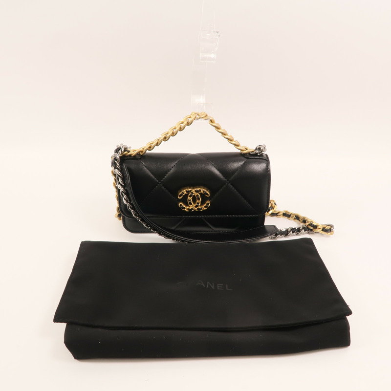 CHANEL 羊皮皮革Chanel 19 Phone Bag金扣鏈帶手挽肩背兩用袋-8