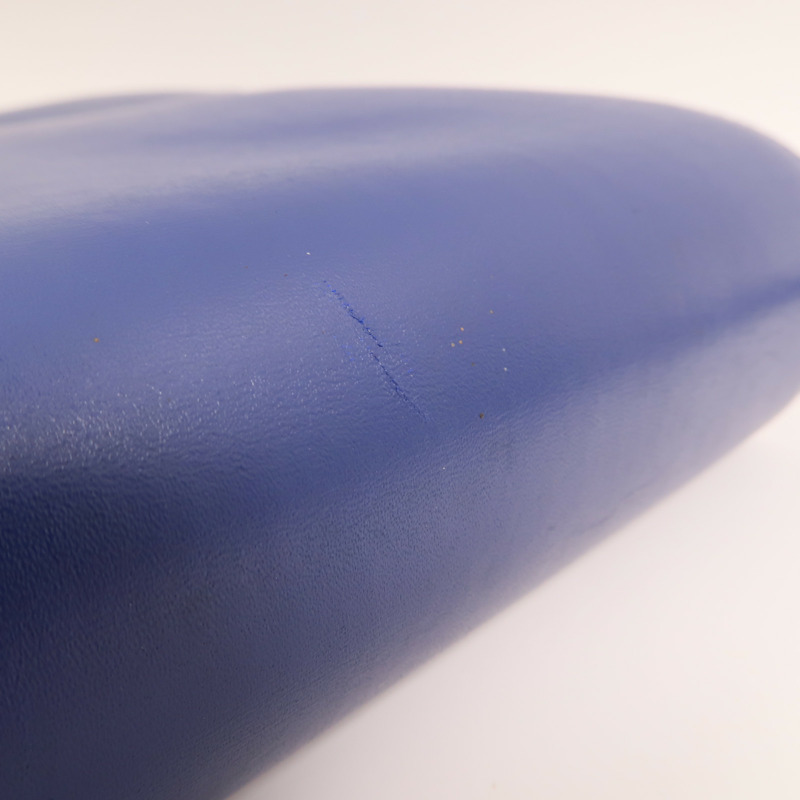 CELINE 牛皮皮革Classic Box金扣肩背袋-13