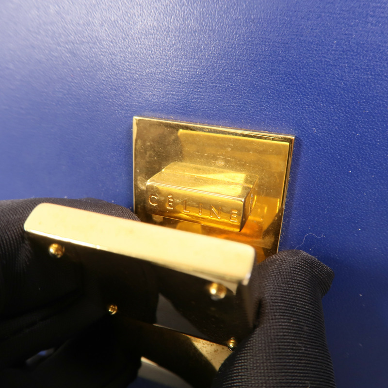 CELINE 牛皮皮革Classic Box金扣肩背袋-16