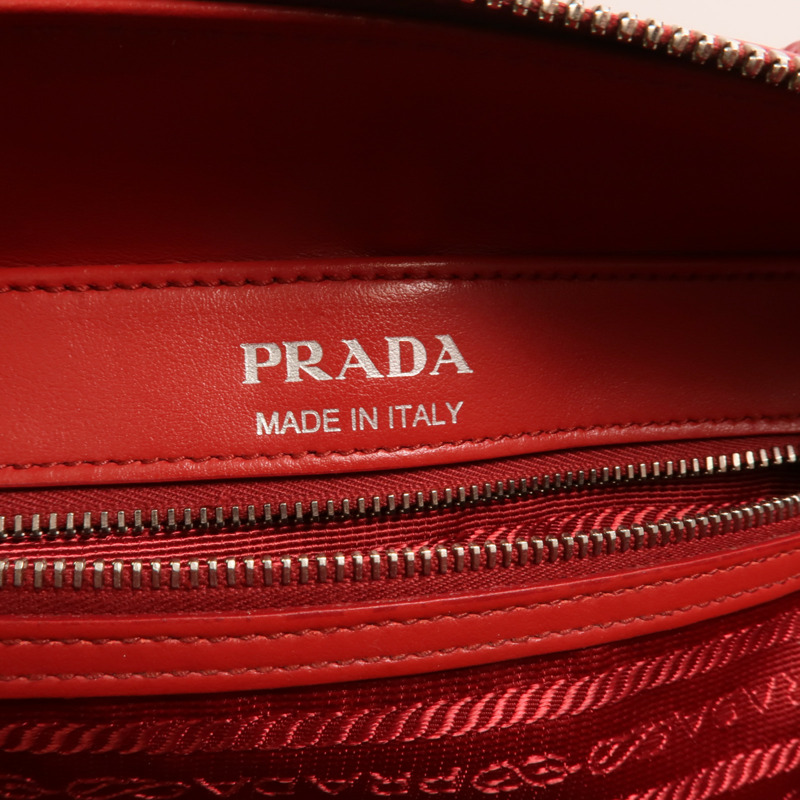 PRADA 牛皮皮革Diagramme Bag銀扣鏈帶手挽肩背兩用袋-5