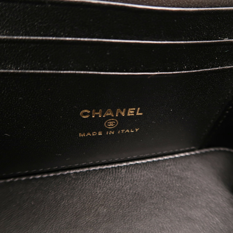 CHANEL 羊皮皮革Vanity Case金扣鏈帶肩背袋-5